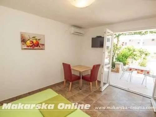 Nikolic 2 דירה *